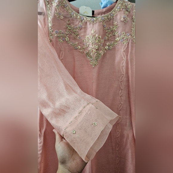 Agha Noor 2pc Cotton Net Suit - Picture 5 of 8